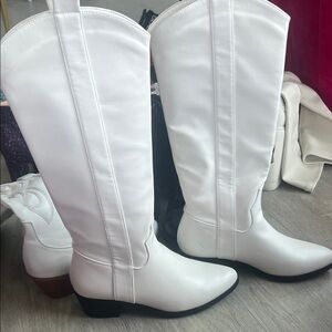 Chic White Over the Knee Women's Boots